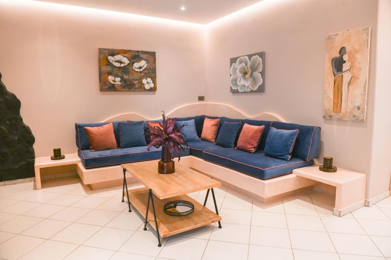 The Rock Luxury Homes 메사리아 외부 사진