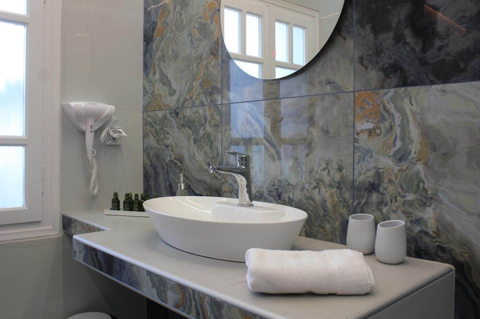 The Rock Luxury Homes 메사리아 외부 사진